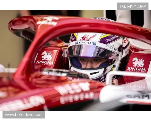 F1赛季最新动态：车队竞争激烈 新星崭露头角 车手们如何应对技术挑战