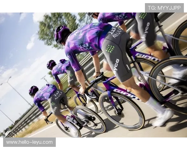 摩托车大奖赛最新动态：赛季前瞻及车手阵容调整全解析